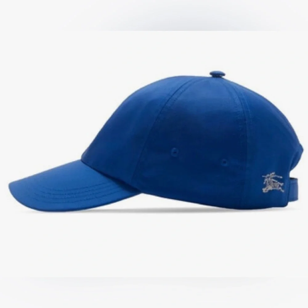 BURBERRY 2025 ACCESSORY IS A BASEBALL CAP! BRIGHT BLUE WITH EMBROIDERED LOGO - Picture 12 of 14